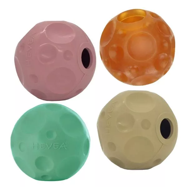 Spielbälle für Hunde in vier Farben aus Naturkautschuk von Hevea